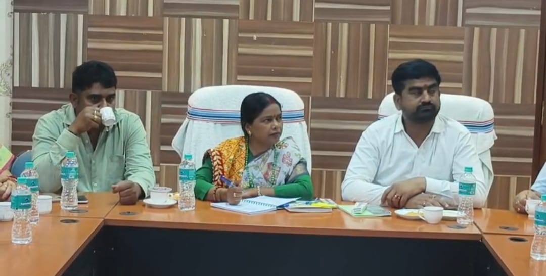 गिरिडीहः मेयर ने की ईद, चैती छठ व रामनवमी की तैयारियों की समीक्षा