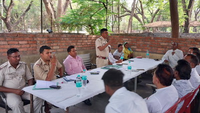 रामगढ़ः त्योहारों को लेकर रजरप्पा थाना में शांति समिति की बैठक, डीजे बजाने पर रोक