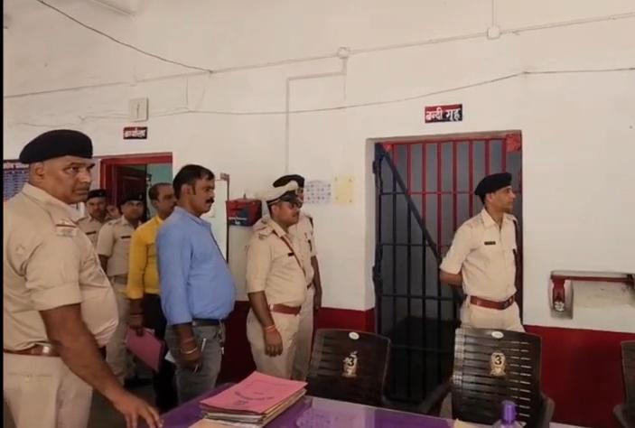 Dhanbad News : एसडीपीओ ने बाघमारा थाना का किया निरीक्षण, दिए निर्देश