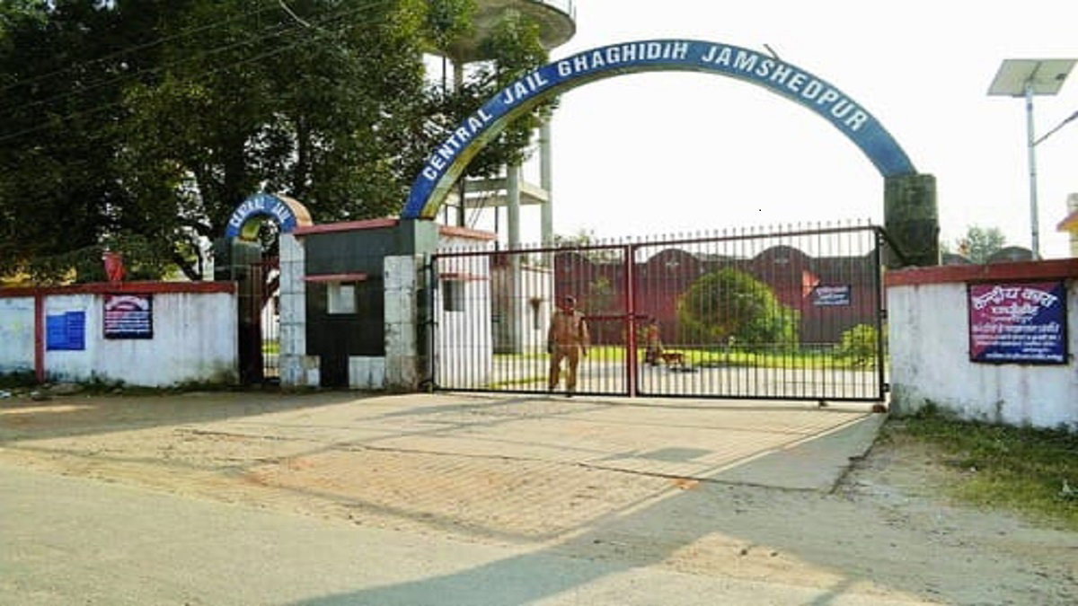 Jamshedpur News: संजीव हत्याकांड में उम्रकैद की सजा काट रहे झामुमो नेता दुबराज नाग रिहा
