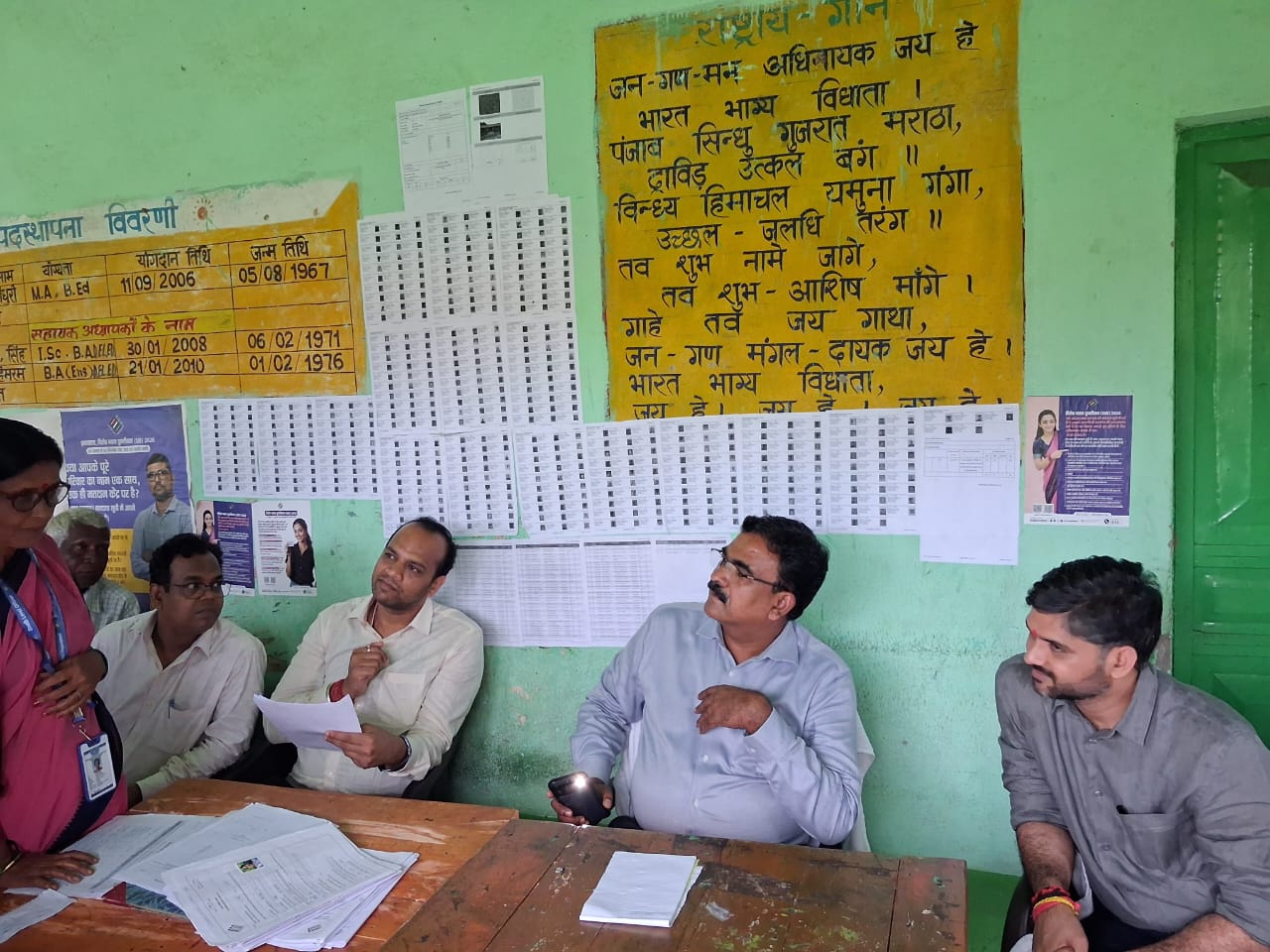 Jamtara News : मुख्य निर्वाचन पदाधिकारी ने SIR को लेकर जामताड़ा व नाला में बूथों का किया निरीक्षण