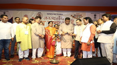Hazaribagh News : बड़ा अखाड़ा ठाकुरबाड़ी में जनजातीय गौरव उत्सव शुरू, सांसद ने किया उद्घाटन