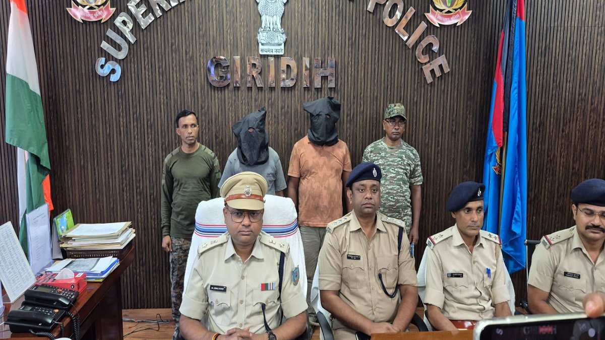Giridih News : मिथिलेश यादव हत्याकांड का खुलासा, होटल मालिक व स्टॉफ गिरफ्तार