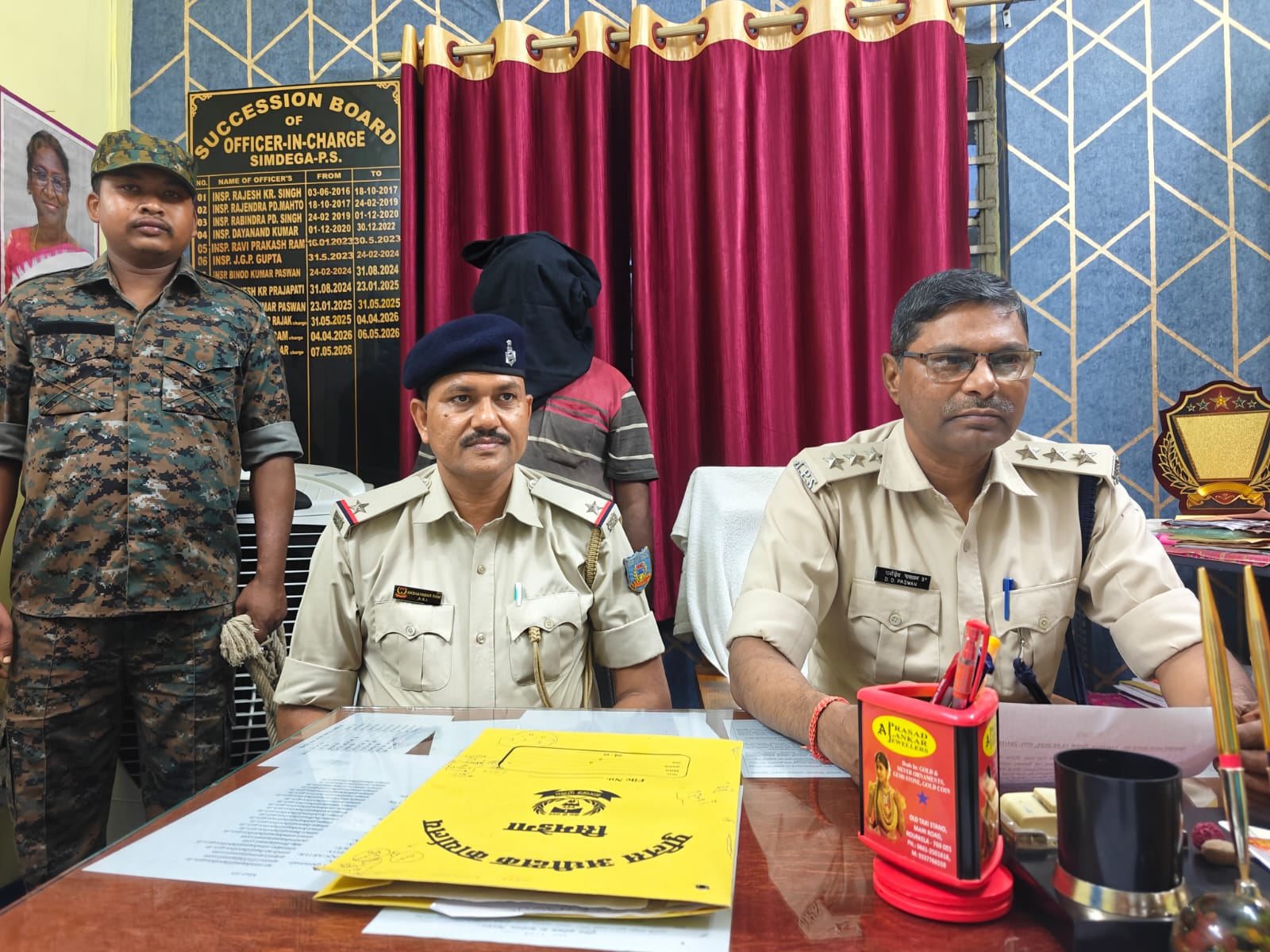 Simdega News : ट्रेलर के धक्के से अधेड़ की मौत, चालक गिरफ्तार