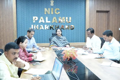 जलापूर्ति योजनाओं में 10 दिन में प्रगति नहीं हुई तो कार्रवाई: पलामू डीसी