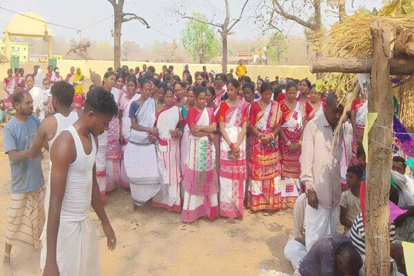 जमशेदपुरः बहरागोड़ा में श्रद्धा व उल्लास के साथ मना बाहा पर्व