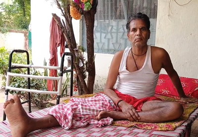 धनबादः जब्त बाइक की जगह दूसरी देने का ऑफर, पीड़ित ने पुलिस पर लगाए गंभीर आरोप