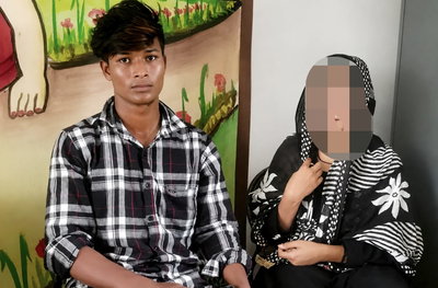 Jamtara News : घर से भागे प्रेमी युगल गलत ट्रेन में चढ़कर पहुंचे जामताड़ा, पुलिस ने पकड़ा