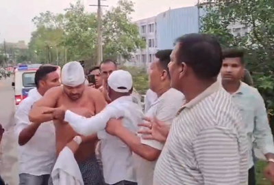 Dhanbad News : बांसजोड़ा में आजसू व राम रहीम समर्थकों में संघर्ष, फायरिंग-तोड़फोड़ में कई घायल