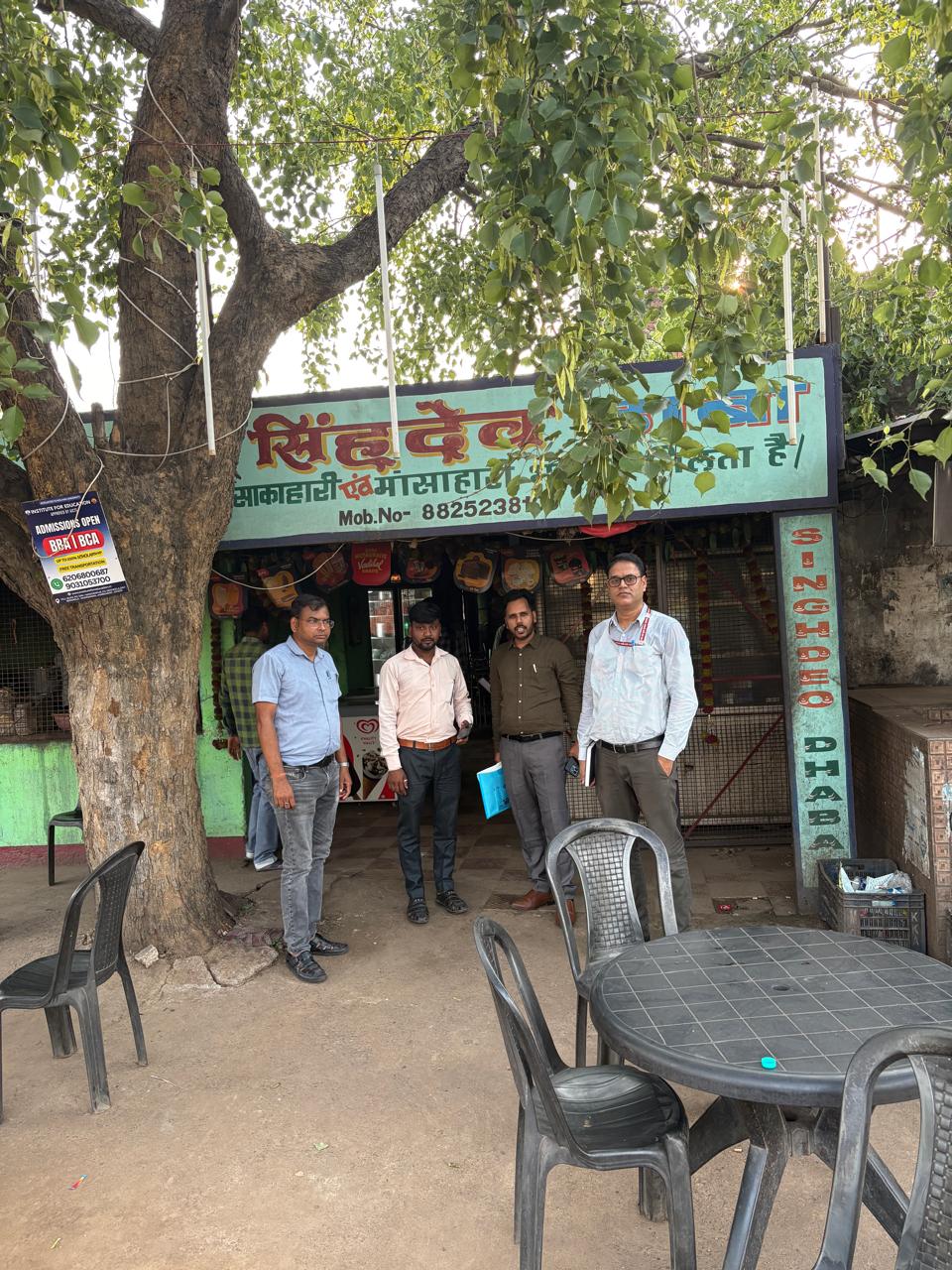 Saraikela News : फूड सेफ्टी की टीम का होटलों-ढाबों में छापा, सिंहदेव ढाबा पर 6000 रु. जुर्माना