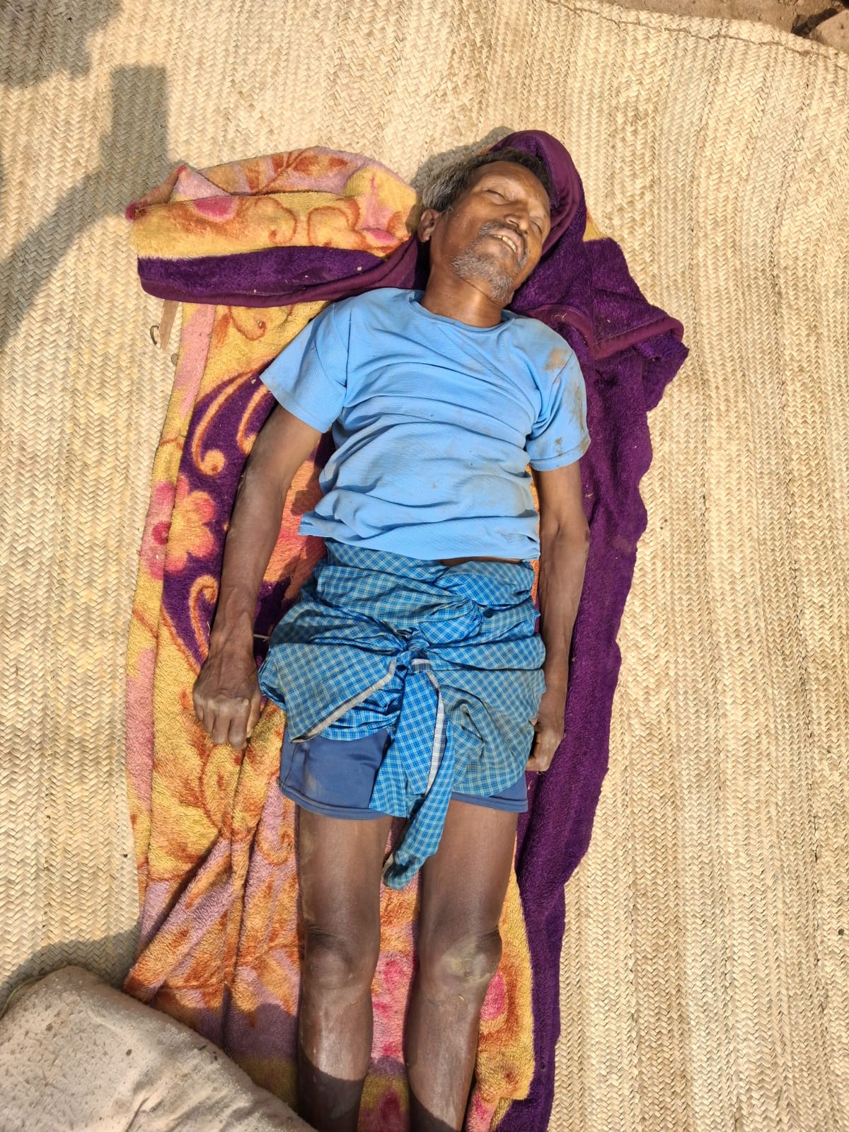 Gumla News : पति ने पत्नी को पीट-पीटकर मार डाला, बेटे के धक्के से पिता की मौत