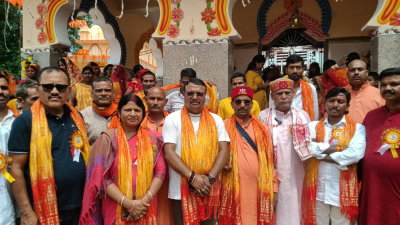 Hazaribagh News : बरकट्ठा में कलशयात्रा के साथ रुद्र महायज्ञ शुरू