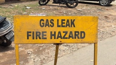 Jamshedpur News : कागलनगर में गैस पाइपलाइन क्षतिग्रस्त, 40 घरों में गैस सप्लाई प्रभावित