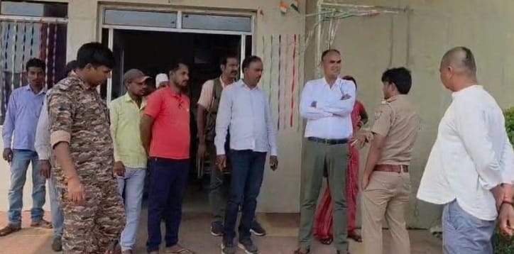 Giridih News : तेज रफ्तार वाहन की चपेट में आकर बाइक सवार की मौत