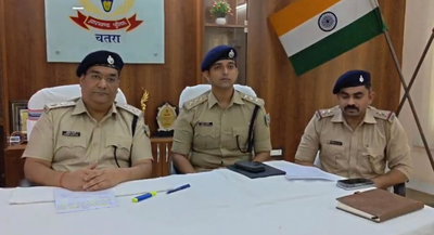 Chatra News : 50 लाख का डोडा लदे दो वाहन जब्त, तस्कर फरार