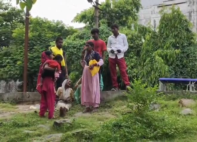 Dhanbad News : तालाब किनारे करंट लगने से युवक की मौत