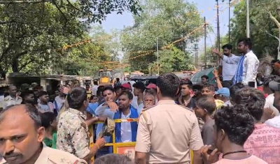 Dhanbad News : अंगारपथरा में भू-धंसान से दहशत, एक घर ध्वस्त, सड़क व कई मकानों में दरार
