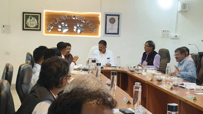 Latehar News : पर्यटन मंत्री सुदिव्य पहुंचे बेतला, अधिकारियों को दिये निर्देश