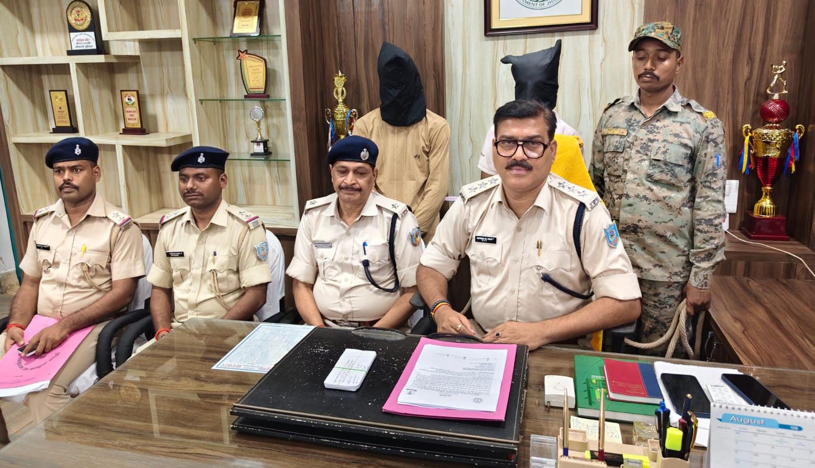 Bokaro News : कसमार में केबल चोरी का खुलासा, दो गिरफ्तार, तार भी बरामद