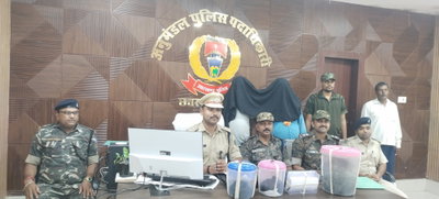 Palamu News : छतरपुर में 9.660 किलो अफीम जब्त, बिहार का तस्कर समेत दो गिरफ्तार