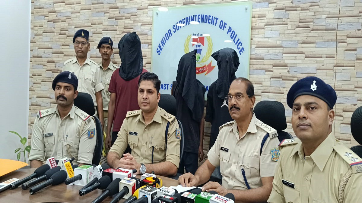 3 youths arrested
