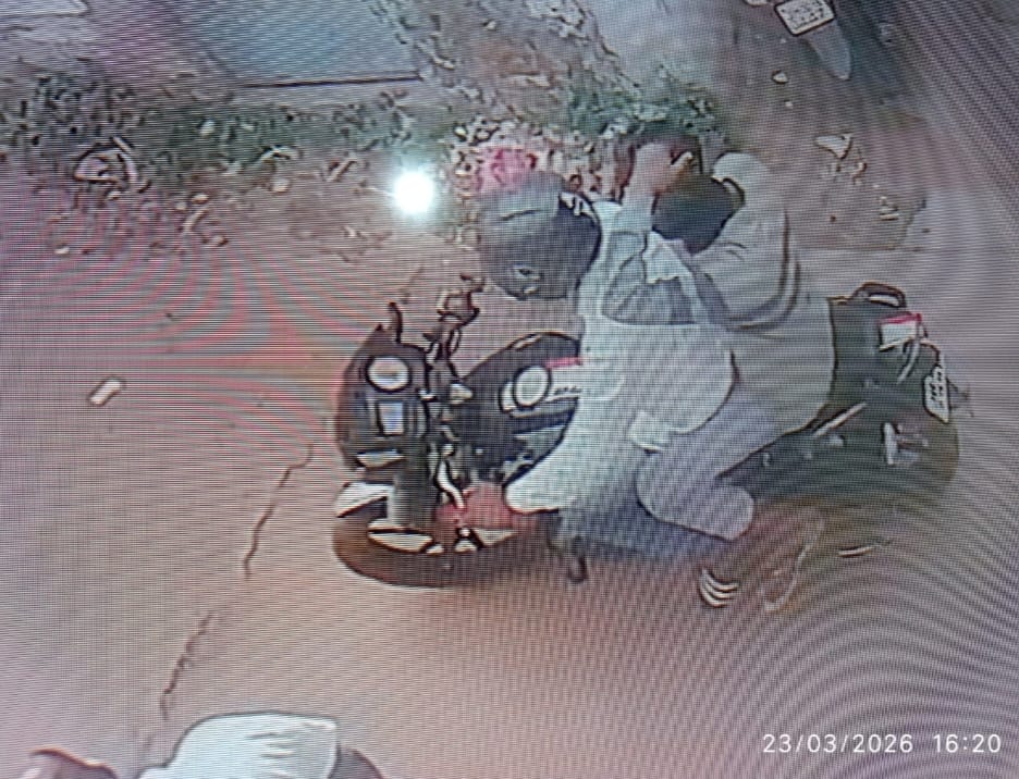 रामगढ़ः पीटीपीएस बाजार में बाइक सवार बदमाशों ने महिला के गले से छीनी चेन