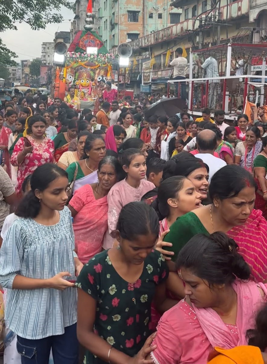 Jamshedpur News : मूसलाधार बारिश के बीच निकली भगवान जगन्नाथ की घुरती रथयात्रा, उमड़े श्रद्धालु