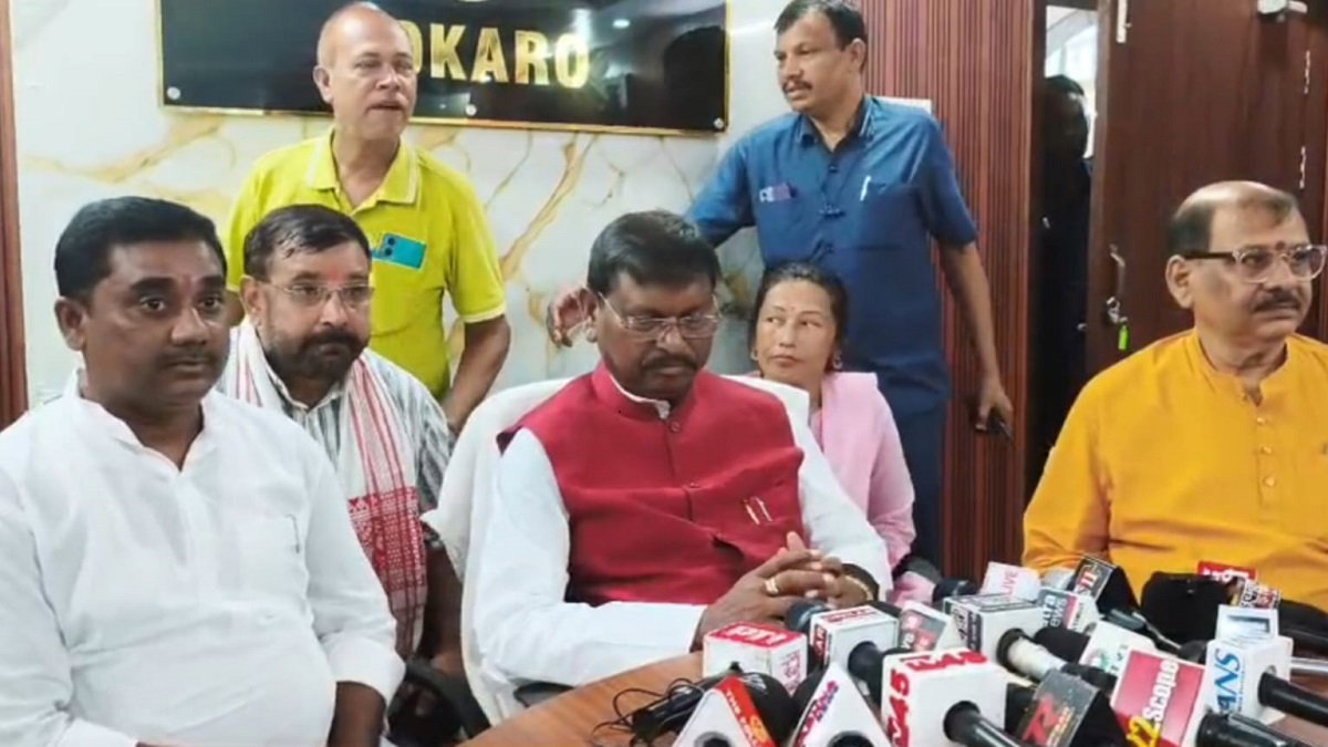 Bokaro News : झारखंड में खिलाड़ियों के लिए आधारभूत संरचनाएं मजबूत करे सरकार- अर्जुन मुंडा