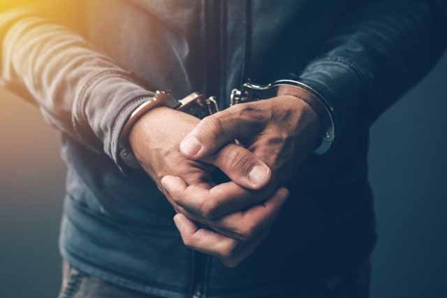 Gumla News : भरनो में अवैध हथियार के साथ युवक गिरफ्तार