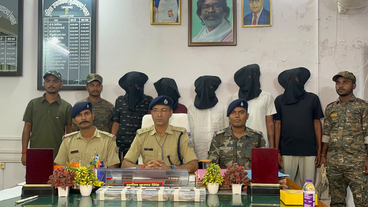 Five robbers arrested