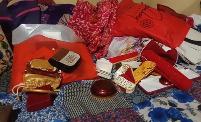 धनबादः बंद घर का ताला तोड़ लाखों के गहने व नकदी ले भागे चोर