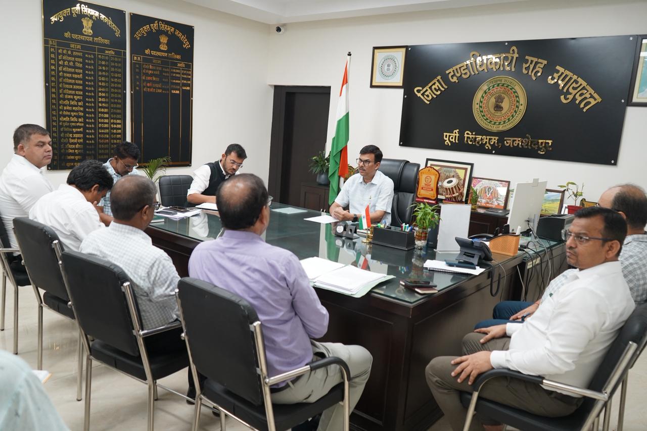 Jamshedpur News : मजीएम अस्पताल में पानी संकट पर डीसी सख्त, रोज 15 टैंकर होगी जलापूर्ति