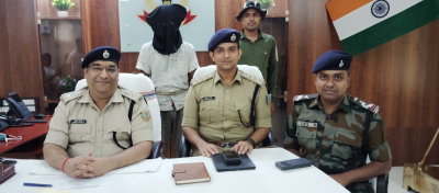 Chatra News : चतरा में बरामद एक करोड़ का अफीम-डोडा को बिहार भेजने की थी तैयारी- एसपी