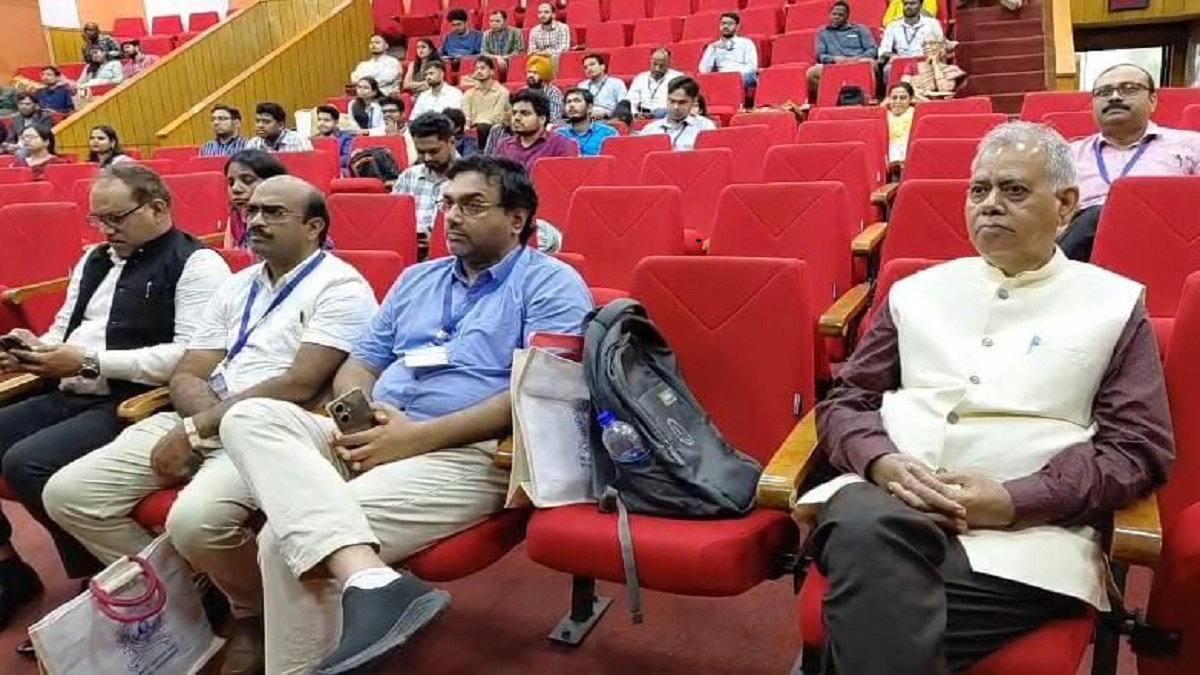 Dhanbad News : IIT-ISM में जुटे देशभर के विशेषज्ञ, भू-जल बचाने की रणनीति पर मंथन