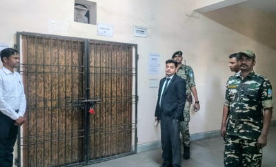 धनबादः नगर निकाय चुनाव की मतगणना 27 को, डीसी ने वेयरहाउस का किया निरीक्षण