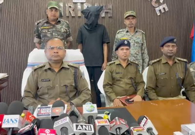 गिरिडीहः गोलीकांड का छठा आरोपी हर्ष श्रीवास्तव गिरफ्तार, पिस्टल व गोली बरामद