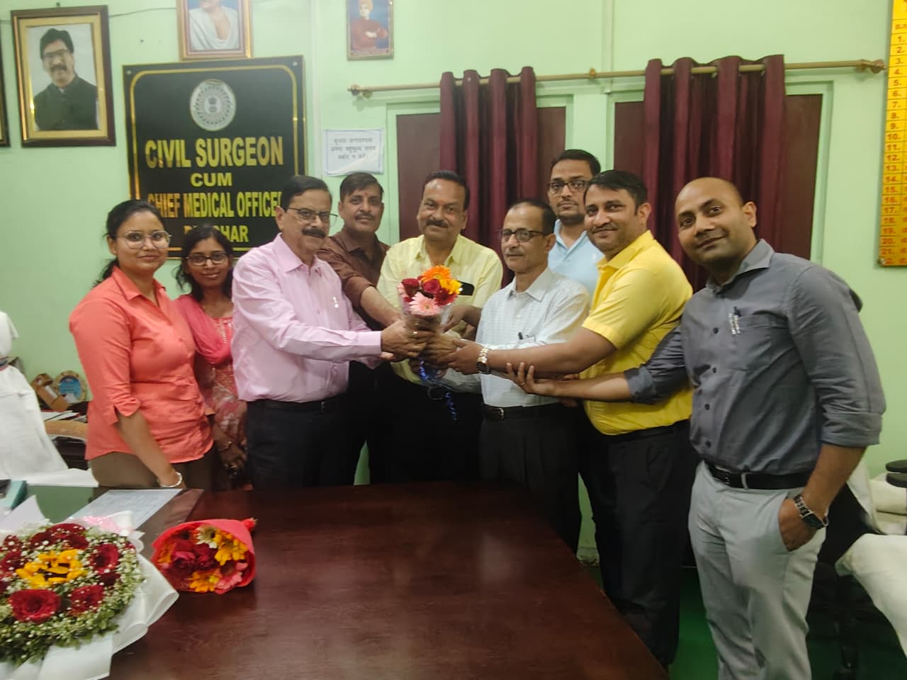 देवघर के नए सिविल सर्जन डॉ रमेश प्रसाद ने कार्यभार संभाला