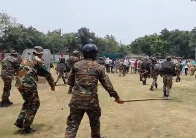 Dhanbad News : बकरीद को लेकर पुलिस अलर्ट, मॉक ड्रिल में भीड़ नियंत्रण का लिया प्रशिक्षण