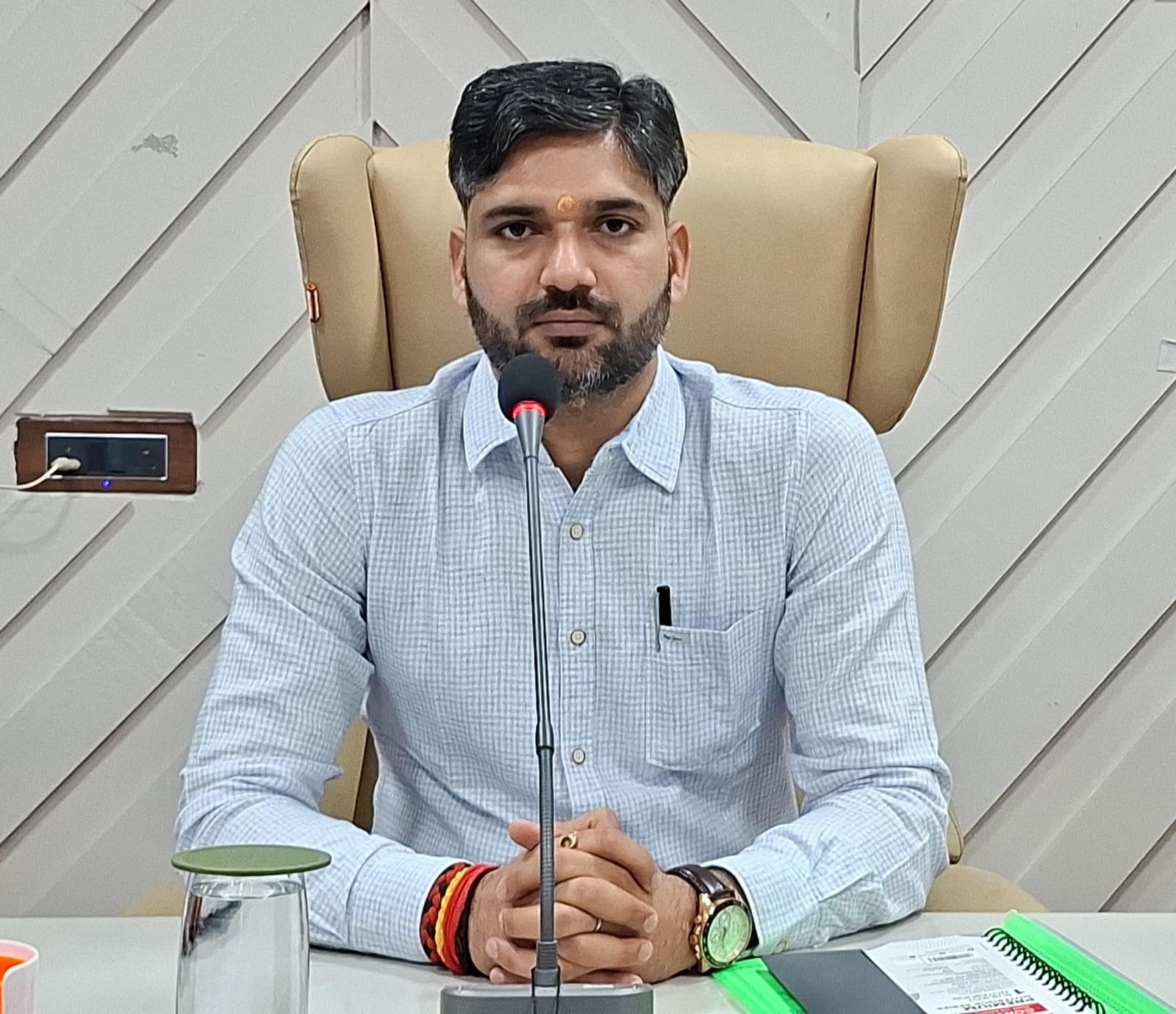 LAGATAR IMPACT : 5 बहनों की पीड़ा पर जामताड़ा डीसी ने लिया संज्ञान, सरकारी प्रावधान के तहत मिलेगी मदद
