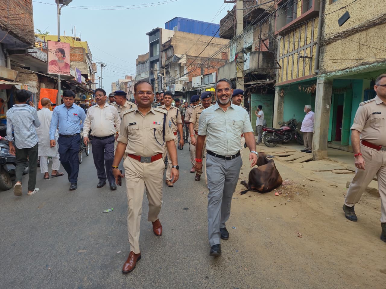 Giridih News : बकरीद को लेकर जिला प्रशासन अलर्ट, निकाला फ्लैग मार्च