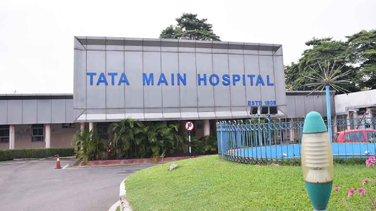 Jamshedpur News : ईद मिलादुन्नबी जुलूस में घोड़े से गिरा युवक, TMH में भर्ती