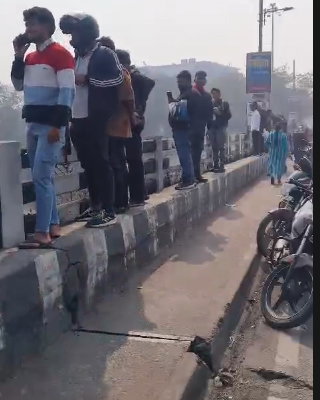 रामगढ़ः व्यक्ति ने दामोदर पुल से नदी में लगाई छलांग, अस्पताल में भर्ती