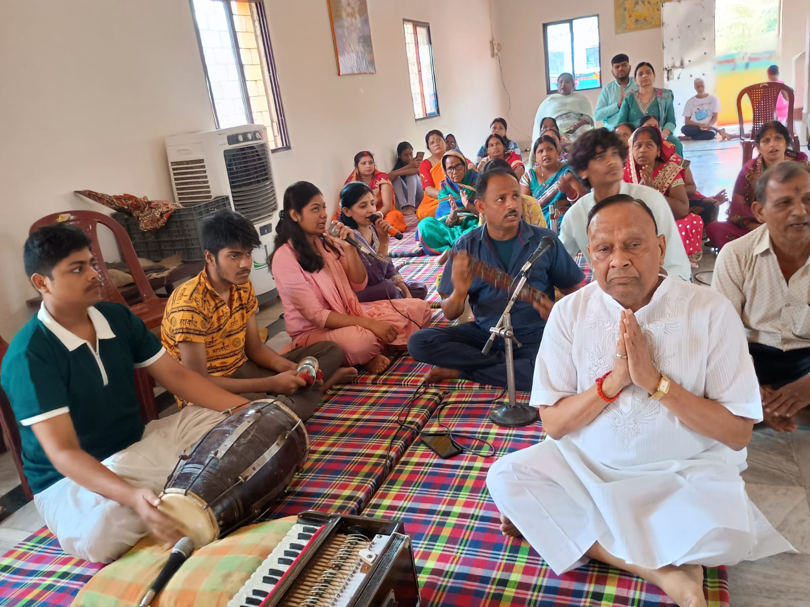 जादूगोड़ाः रामनवमी पर माटीगोड़ा के श्री दयाल राम मंदिर में उमड़ी भक्तों की भीड़