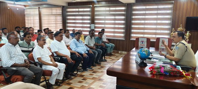 जामताड़ाः एसपी ने व्यवसायियों संग की बैठक, दुकानों में CCTV लगाने का निर्देश