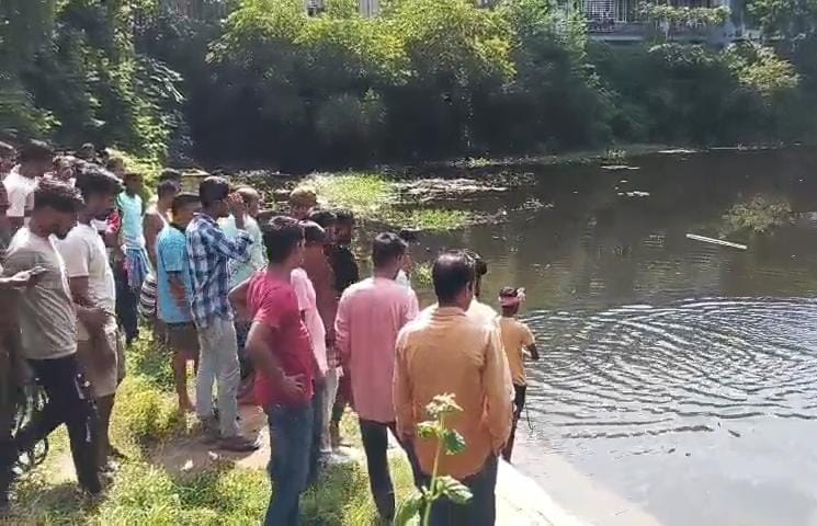 drowns in pond