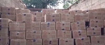 Latehar News : चंदवा में अवैध शराब की बड़ी खेप जब्त, पांच तस्कर गिरफ्तार
