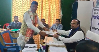 गिरिडीहः वार्ड नंबर 10 से राहुल कुमार ने किया नामांकन