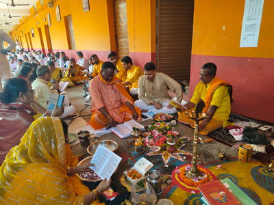 रामगढ़ः एसवीएम रजरप्पा में हवन के साथ नए सत्र का शुभारंभ