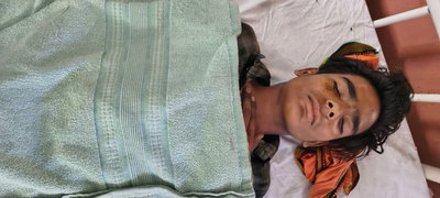 लातेहारः वज्रपात की चपेट में आकर किशोर घायल, महिला ने खाया जहर