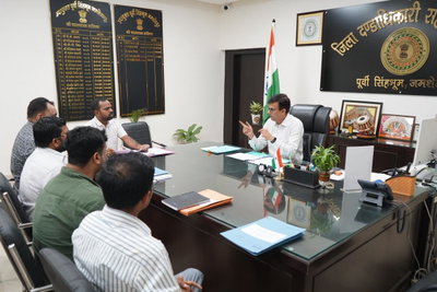 Jamshedpur News : युवाओं को प्रशिक्षण के बाद नौकरी दिलाने का होगा प्रयास- डीसी